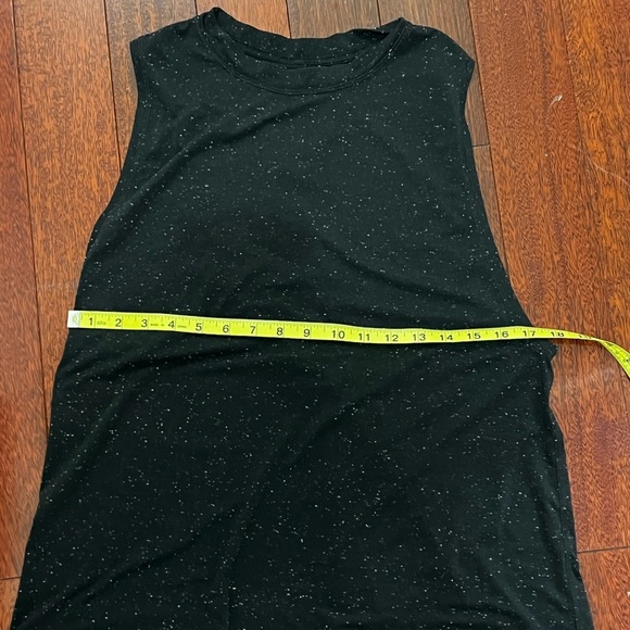 Lululemon Black Sleeveless Top with stars - Picture 5 of 6